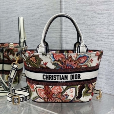 Christian Dior Shopping Bags